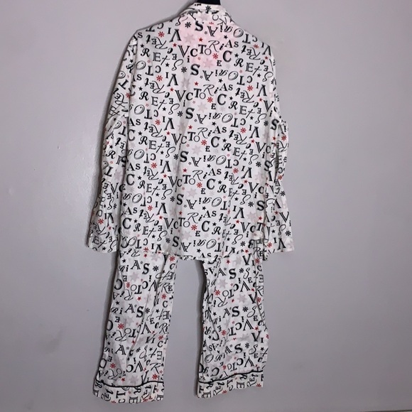 Victoria’s Secret Graphic Print snowflake two piece pajama set medium - Picture 4 of 8